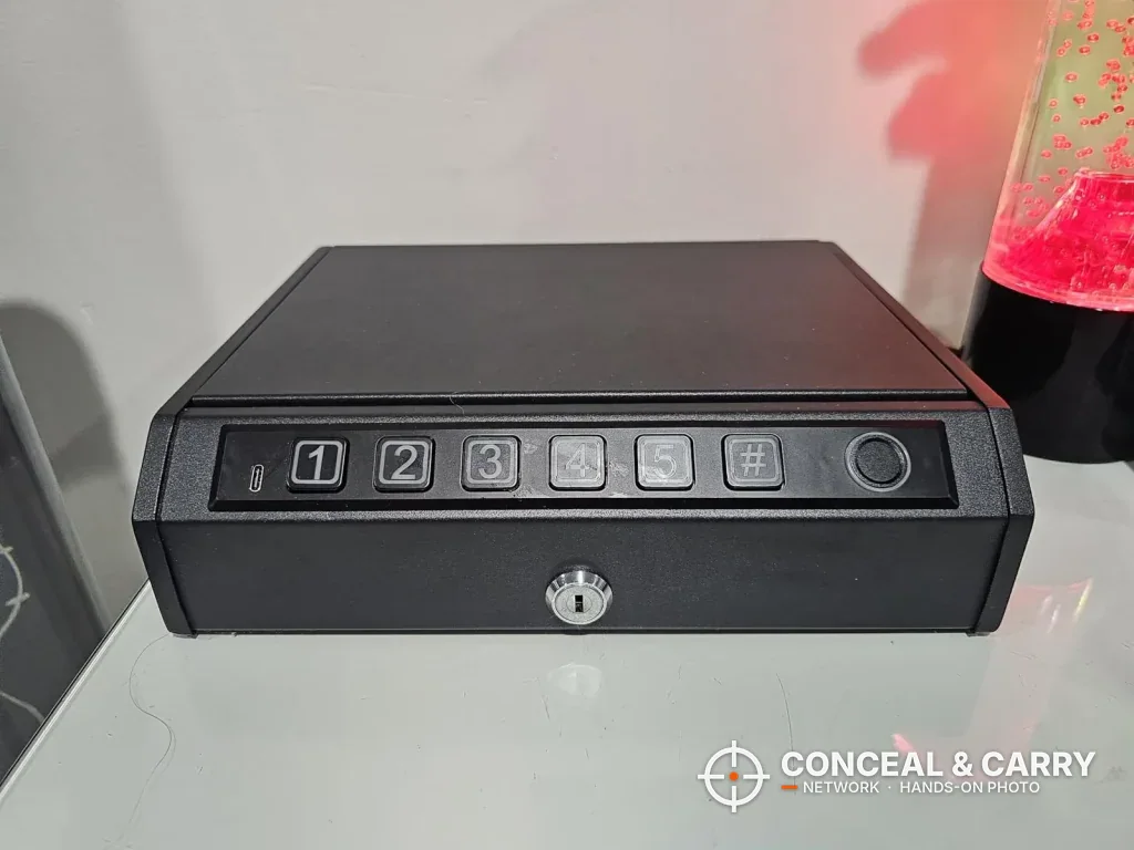 AIRMuch safe front panel with keypad, fingerprint reader and key lock