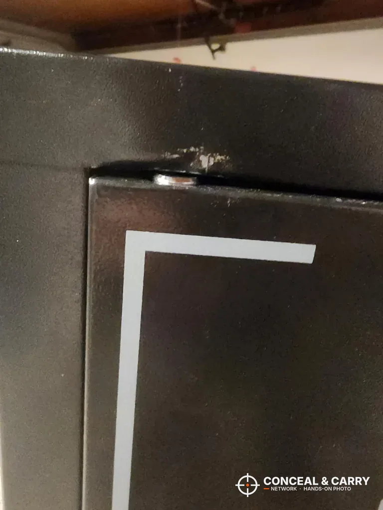 Close-up of the top corner of the KAER 13-16 gun safe door
