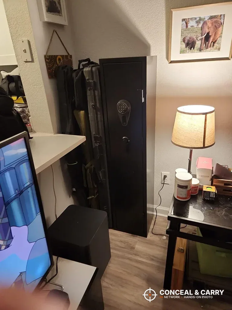 KAER 18-21 gun safe standing closed in the corner of a home office