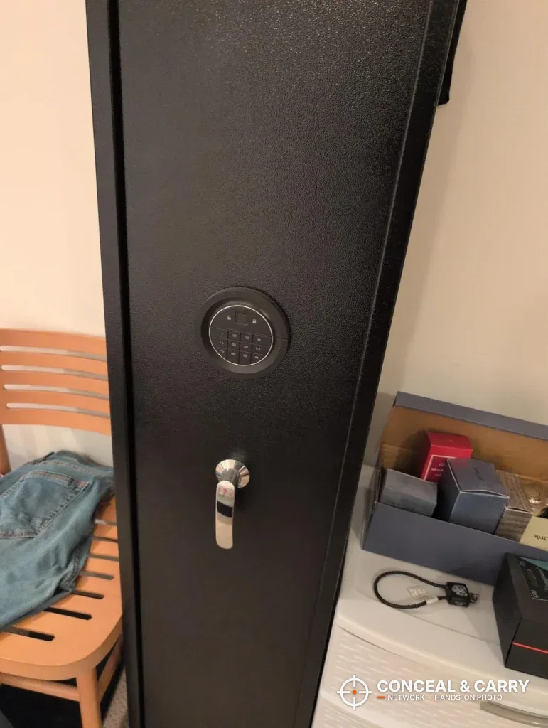 Marcree 8-10 keypad and door handle, close-up