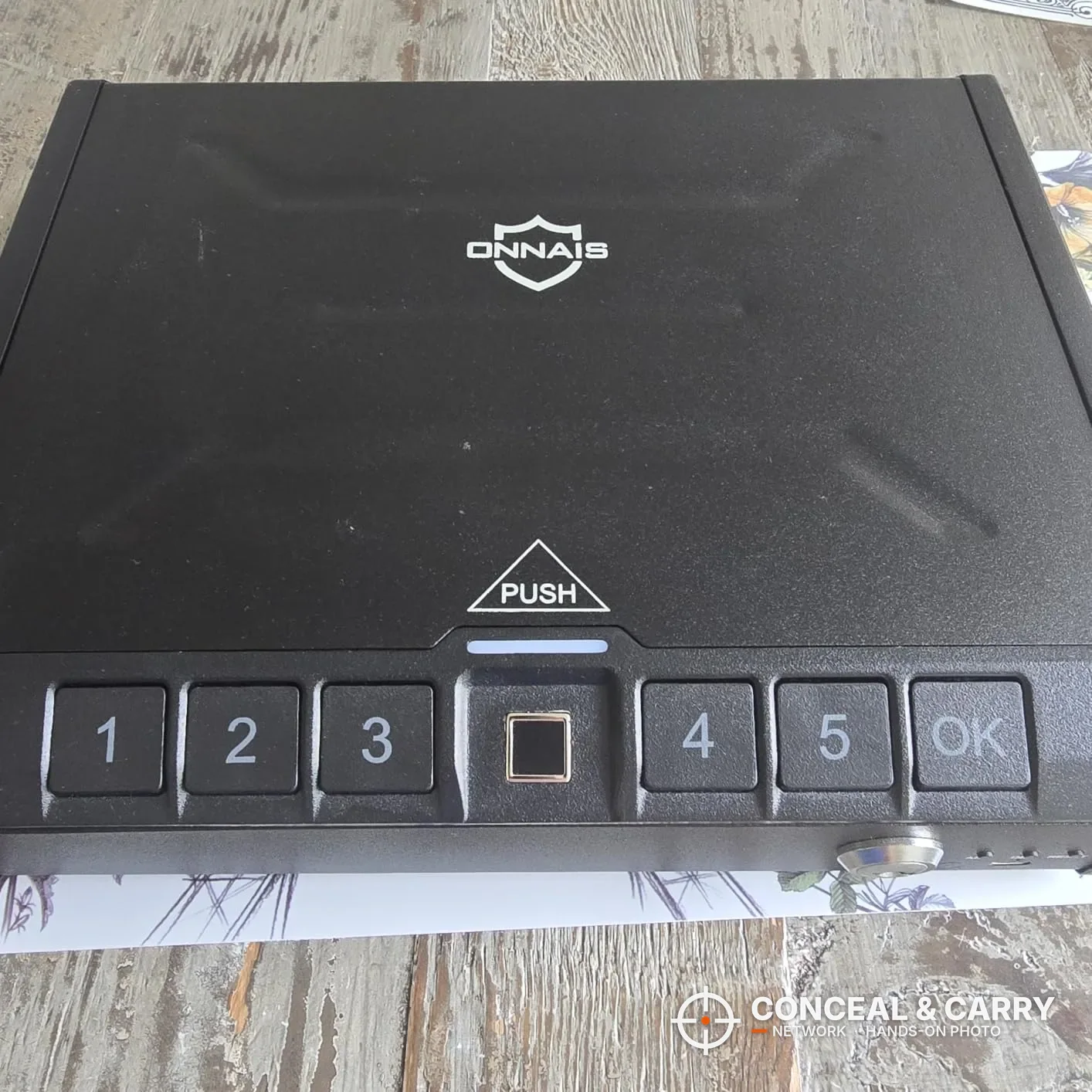 ONNAIS Iron Pro front edge with keypad, fingerprint reader and key lock