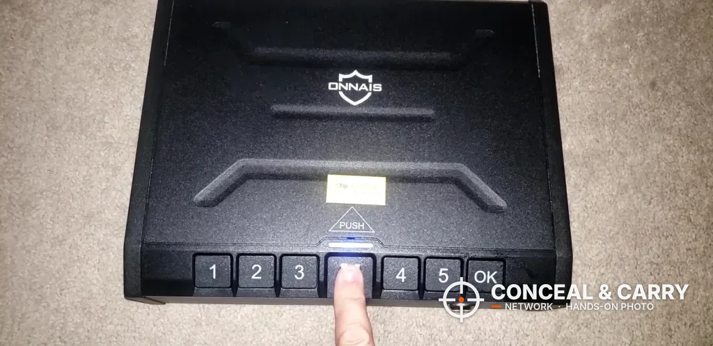Finger on the ONNAIS Iron Pro fingerprint reader